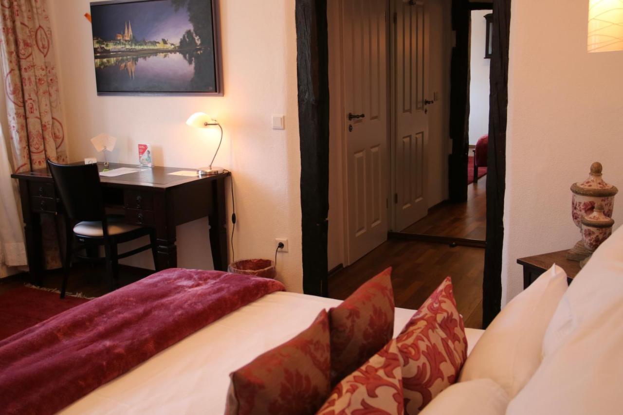 L'Ostello Altstadthotel เรเกนส์บวร์ก ภายนอก รูปภาพ