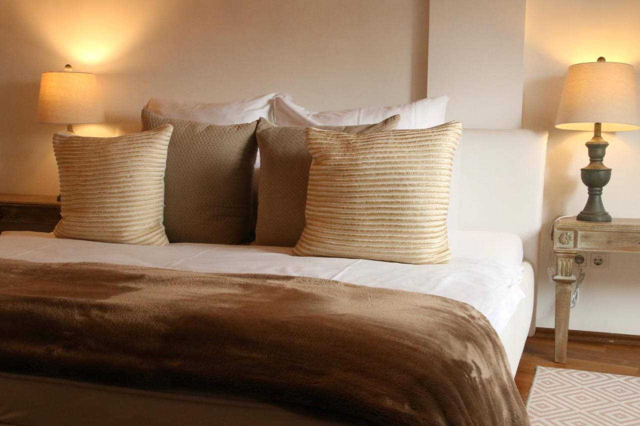 L'Ostello Altstadthotel เรเกนส์บวร์ก ภายนอก รูปภาพ