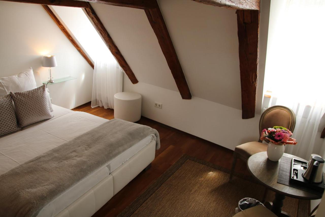 L'Ostello Altstadthotel เรเกนส์บวร์ก ภายนอก รูปภาพ