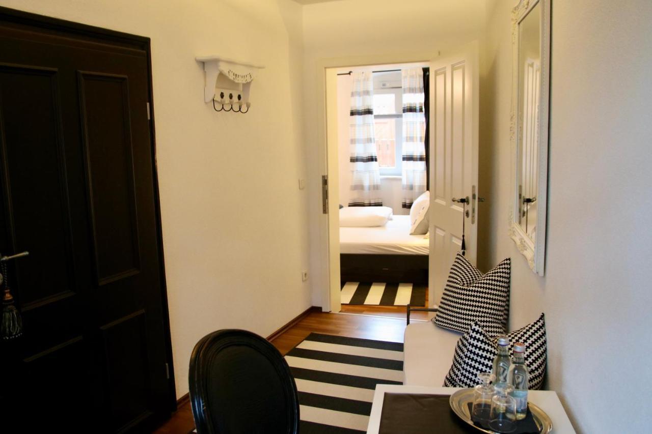 L'Ostello Altstadthotel เรเกนส์บวร์ก ภายนอก รูปภาพ