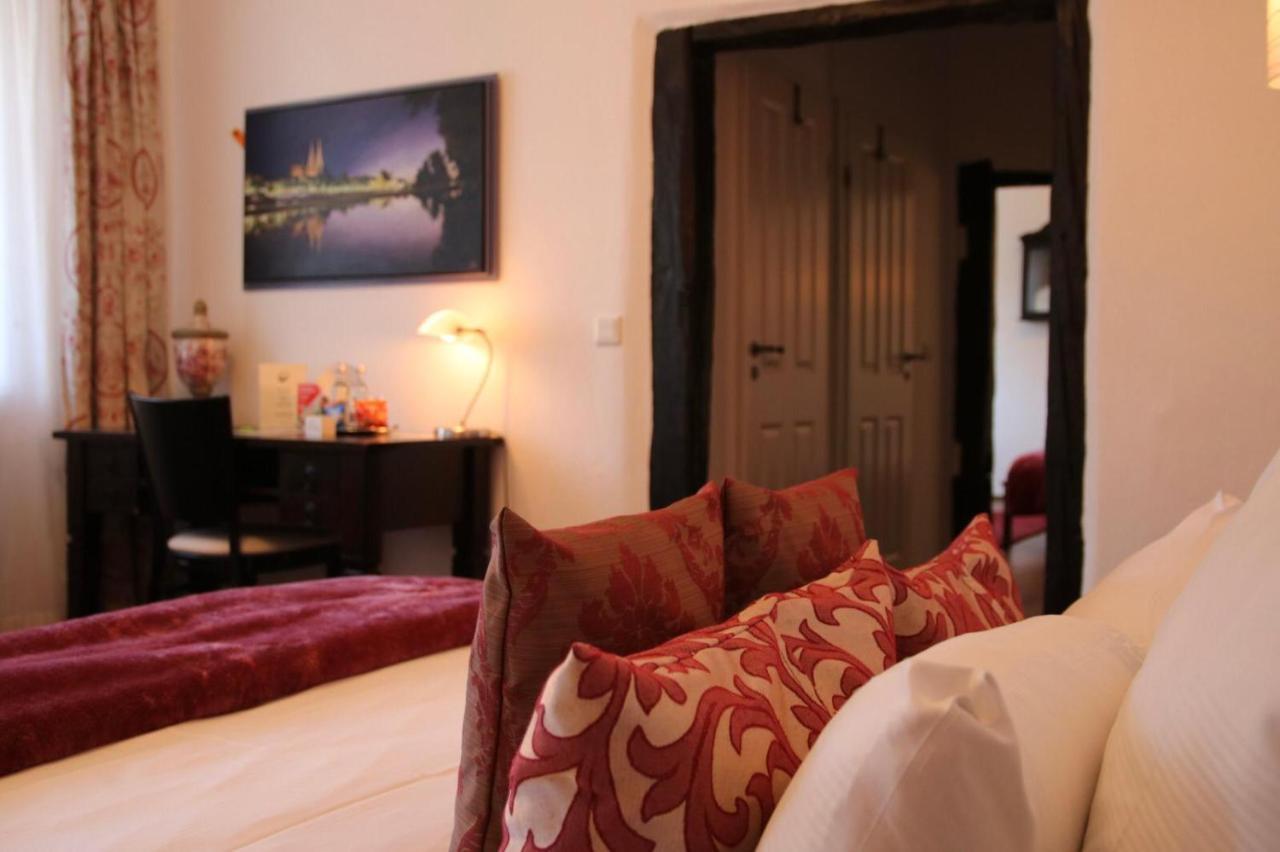 L'Ostello Altstadthotel เรเกนส์บวร์ก ภายนอก รูปภาพ